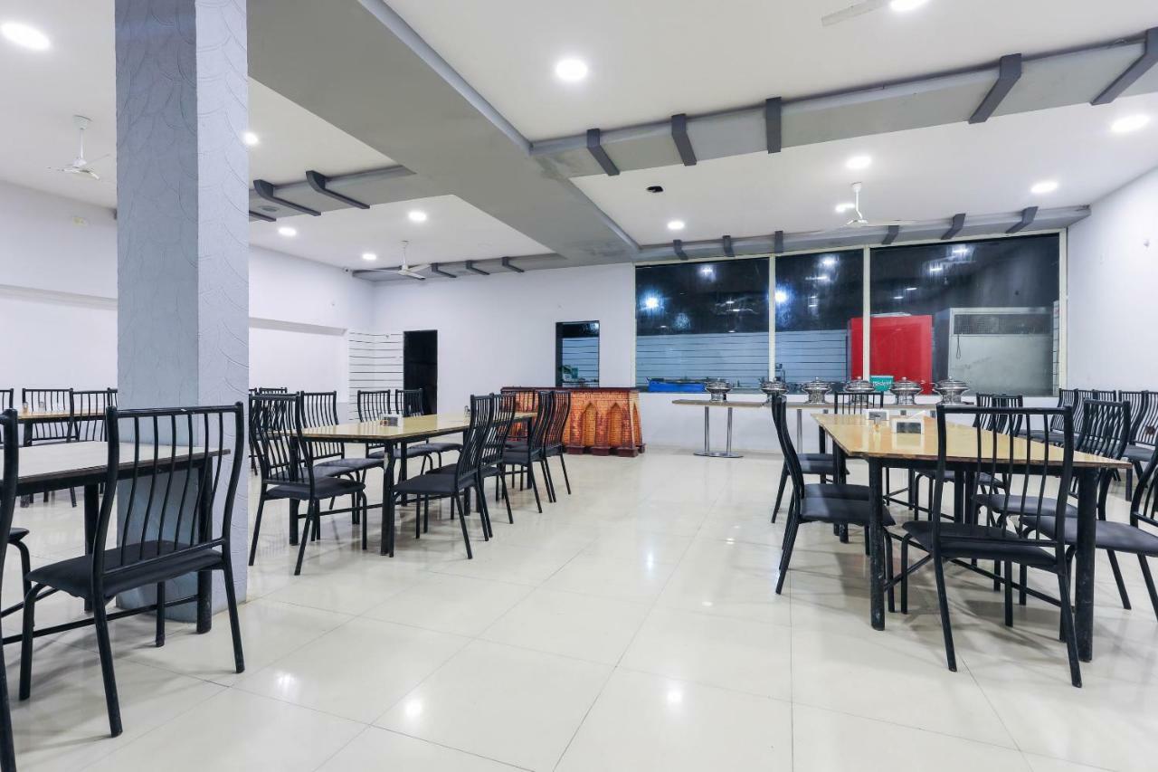 曼督维拉萨特酒店 Māndu 外观 照片