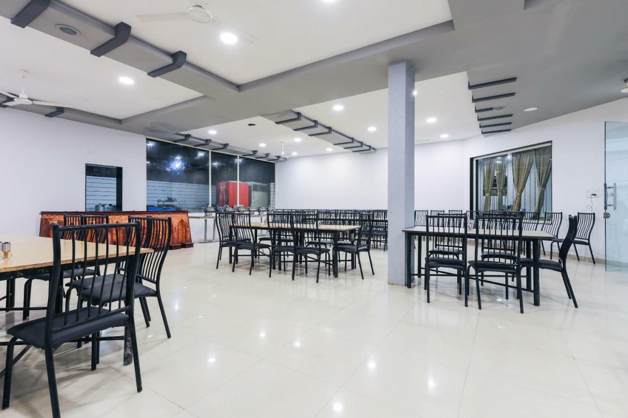 曼督维拉萨特酒店 Māndu 外观 照片